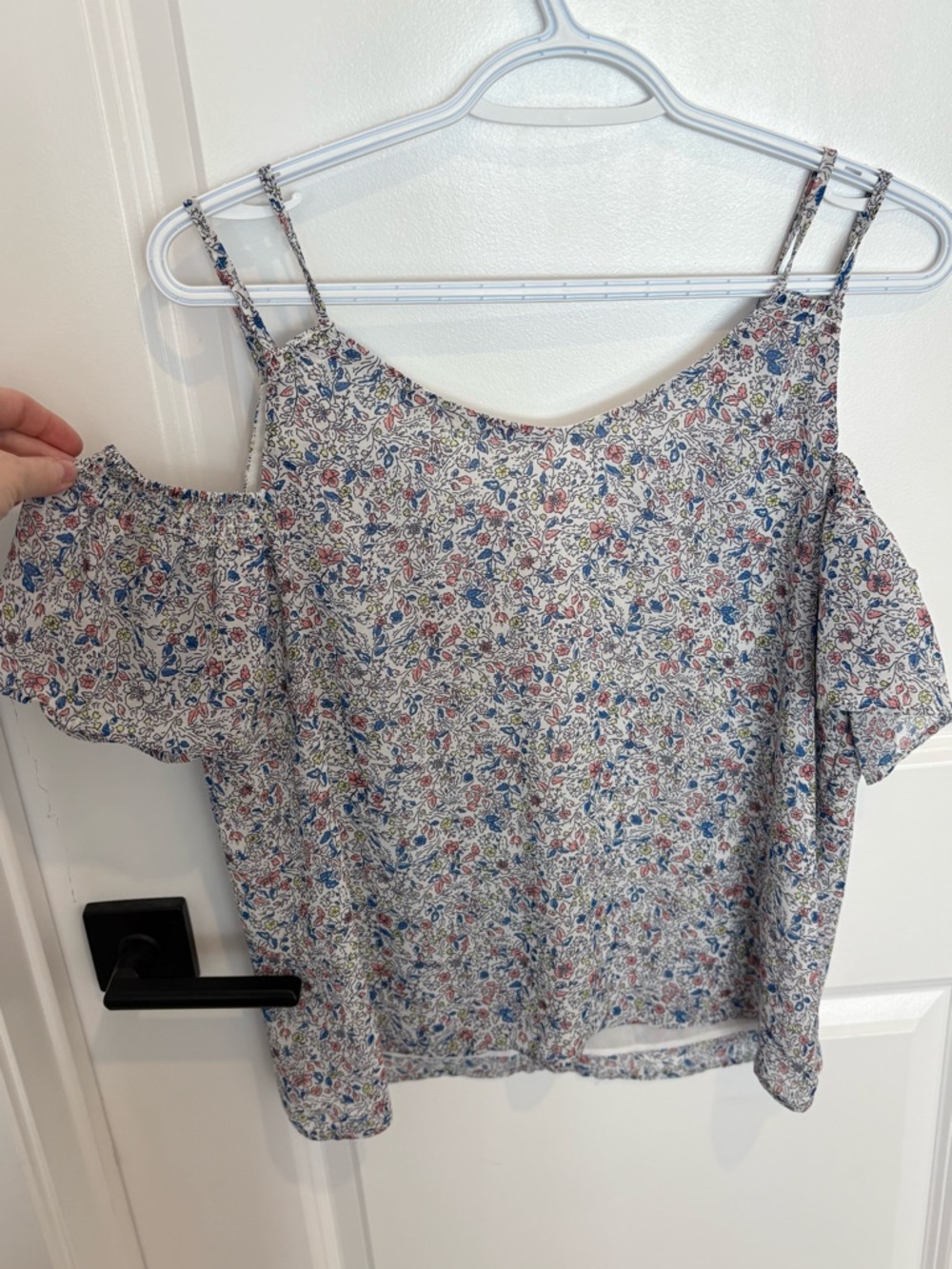 Reitmans White Floral Cold-Shoulder Cami with Blue and Pink Accents